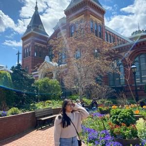 Meet your Posher, Estrellita